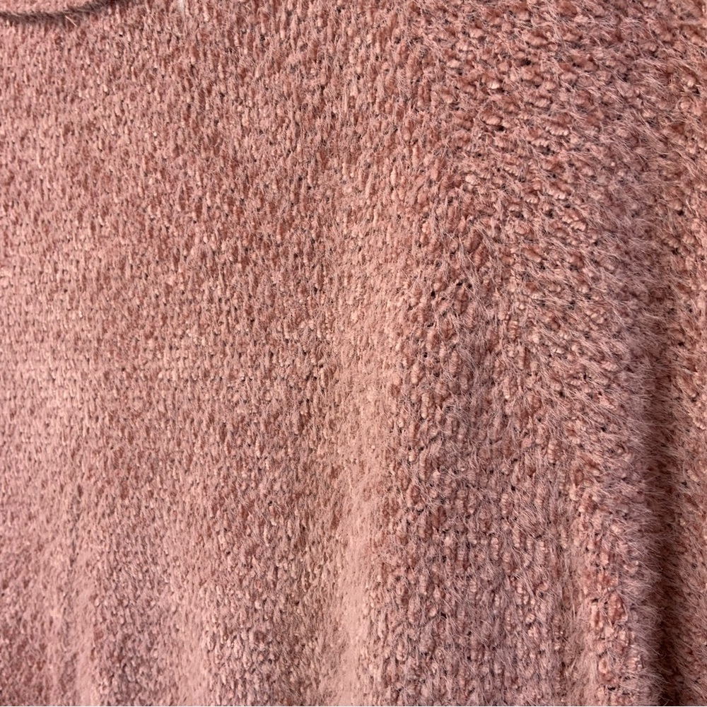Hollister Sweatshirt - Picture 6 of 6